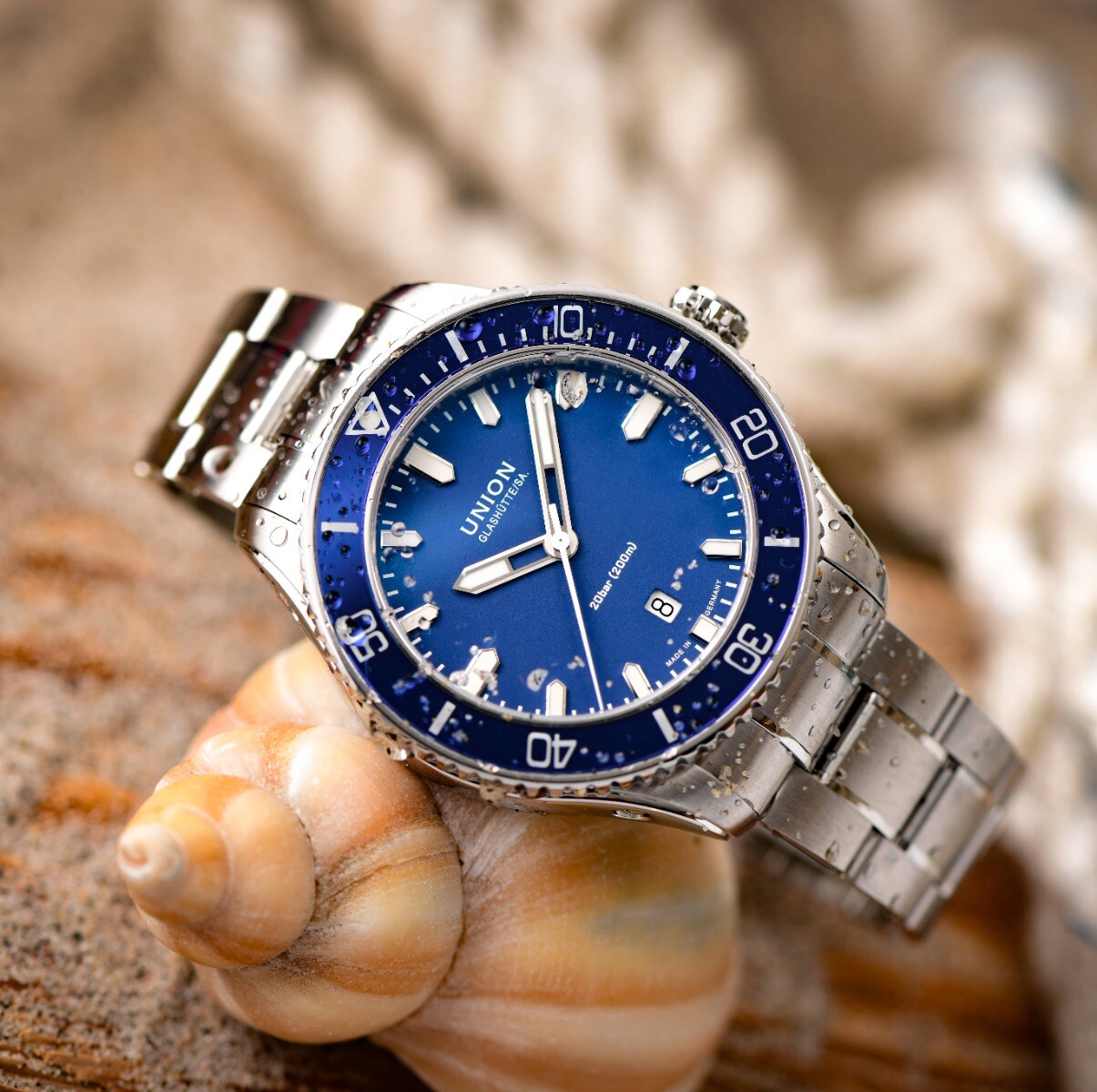 BELISAR 贝利士日历运动腕表 BELISAR 贝利士日历运动腕表