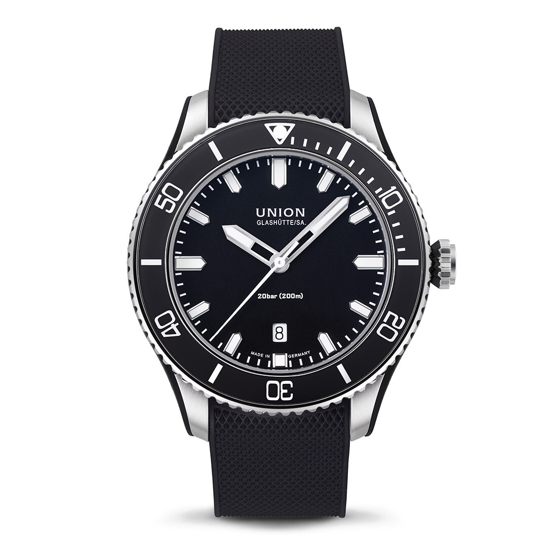 BELISAR 贝利士日历运动腕表 BELISAR 贝利士日历运动腕表