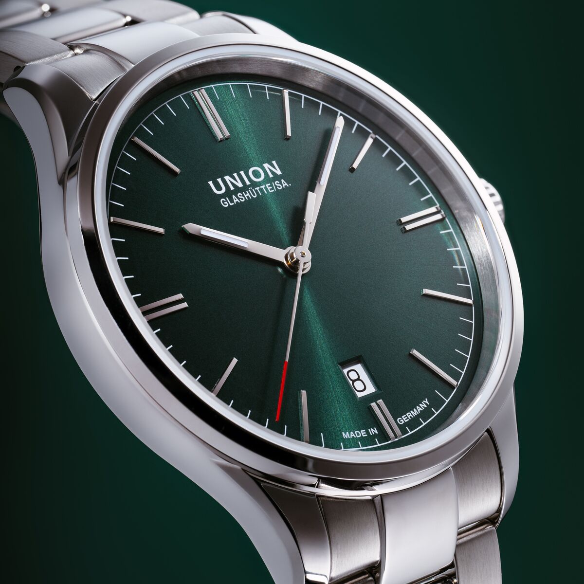 维罗系列日历腕表 39毫米 维罗系列日历腕表 39毫米